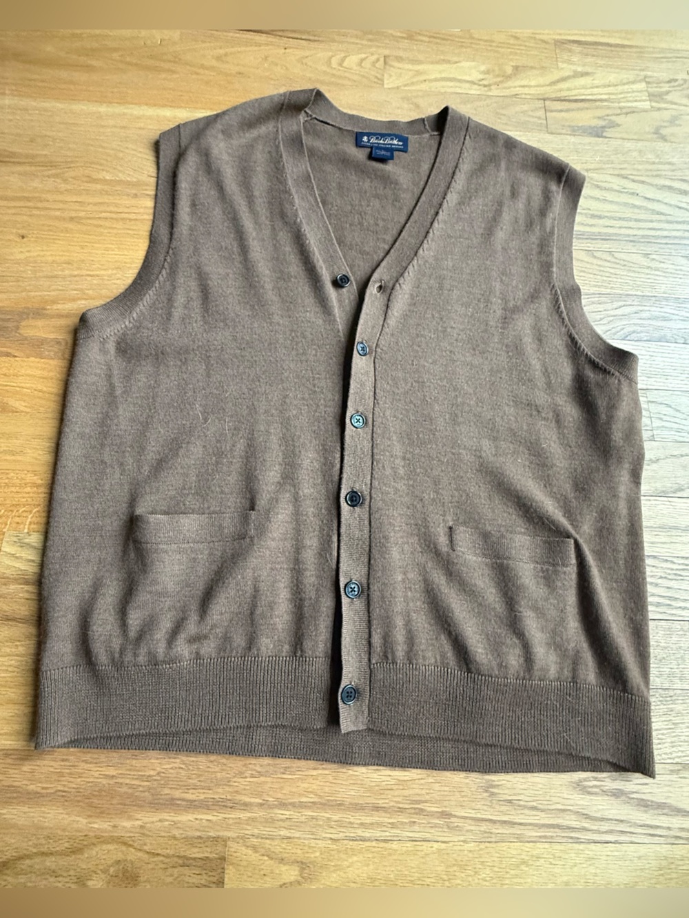 Brooks Brothers 100% Merino Wool Button Front Sweater Vest Brown Large